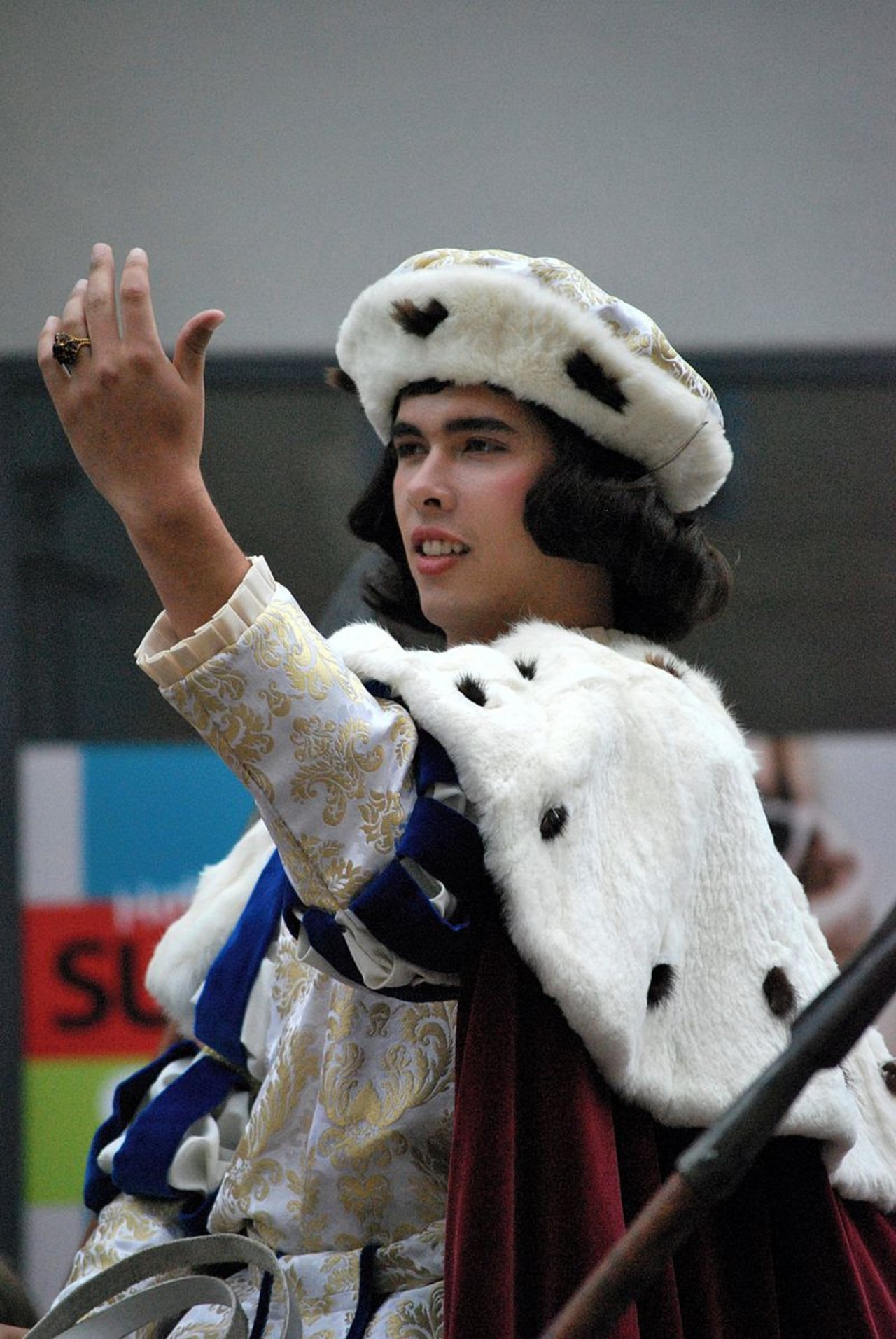 800px-Kaiser_Maximilian_2011_1_.jpg