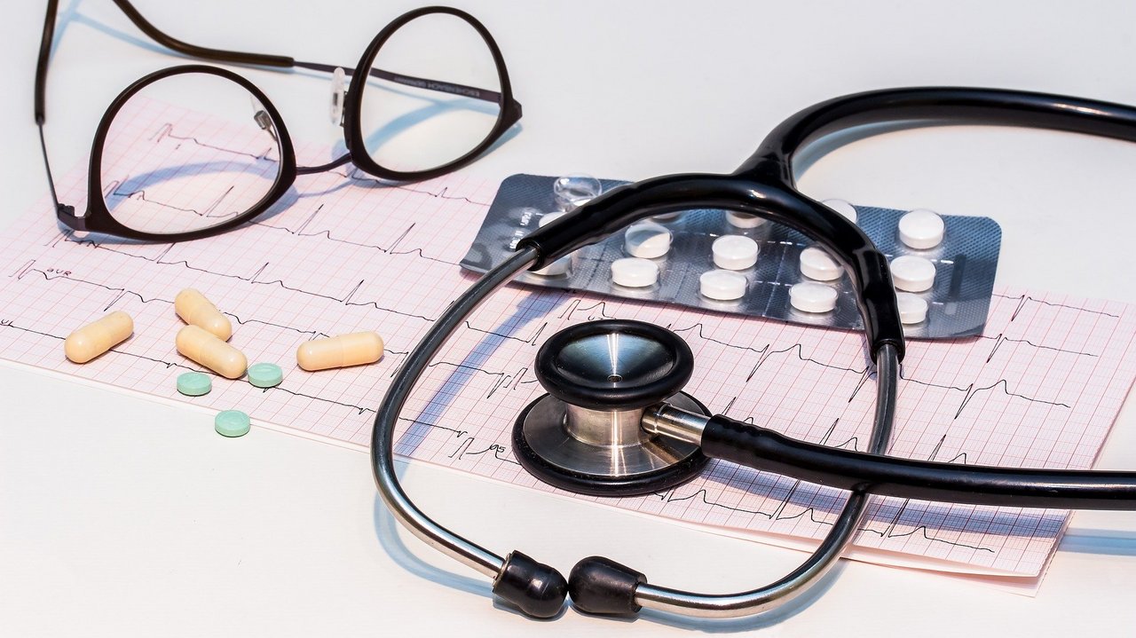 EKG__Tablette__Quelle_pixabay.com.jpg