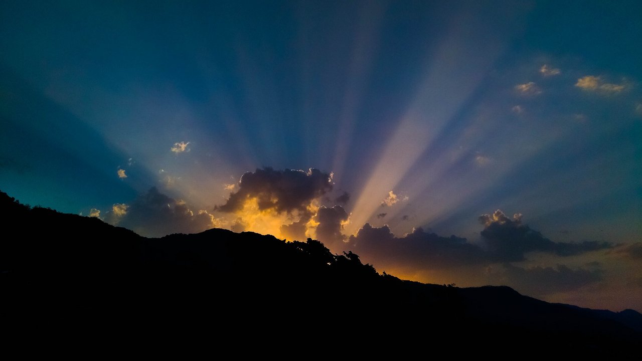 Sonnenlicht__Quelle_Pixabay.com.jpg