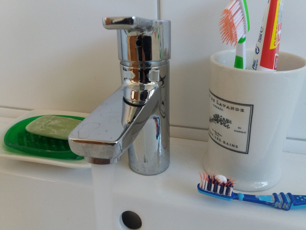 Badezimmer_Zahnbuerste.jpg