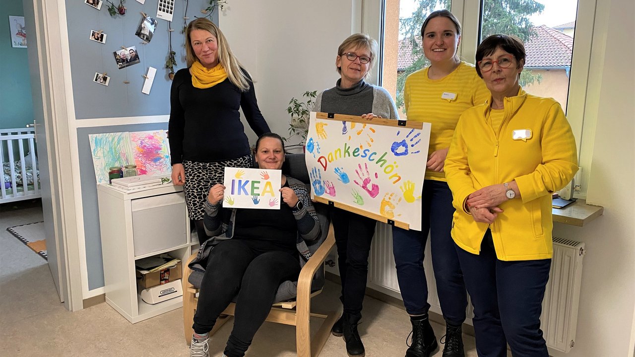 2023__Februar__Spendeuebergabe_IKEA.jpg