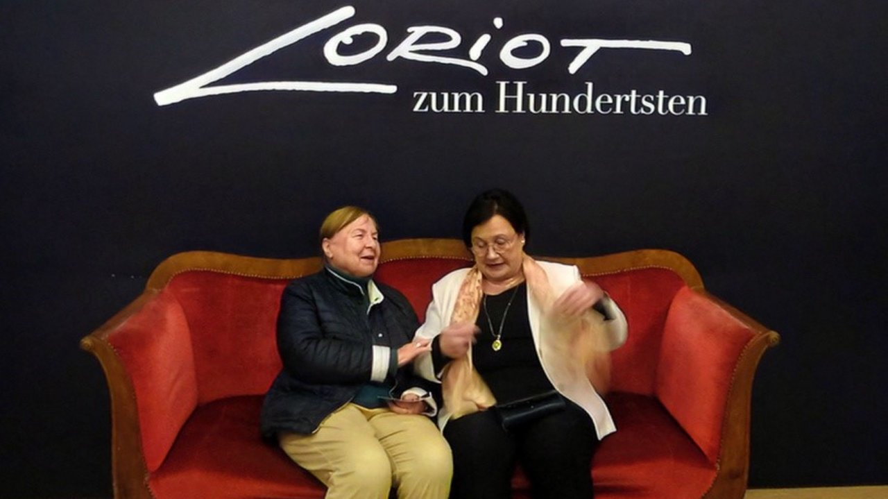 Rotes_Sofa.jpg