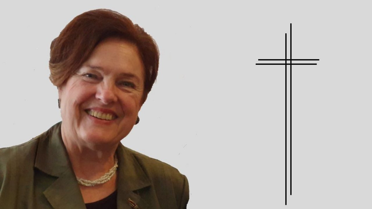 Dietlinde_Kunad_mit_Kreuz.jpg
