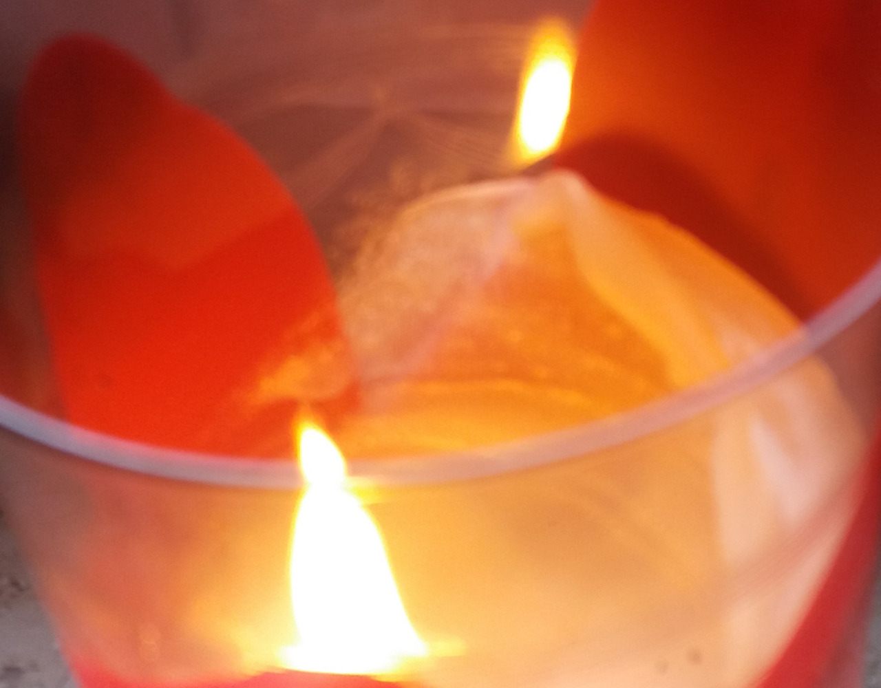 zwei_rote_Flammen.PNG