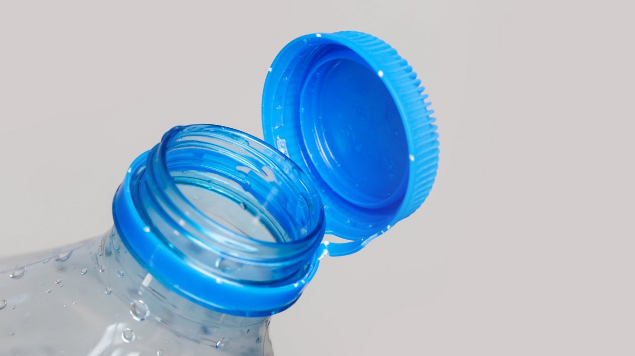 Plastikdeckel__Quelle_AdobeStock_674660316.jpeg