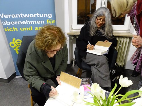 „Der Tropfen weiß nichts vom Meer. Mein afghanisches Herz“ | Deutscher