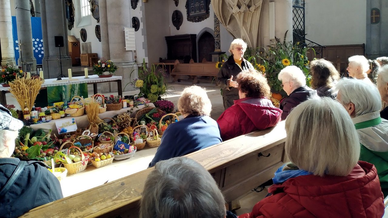 Erntedank_Noerdlingen_Kirche.jpg