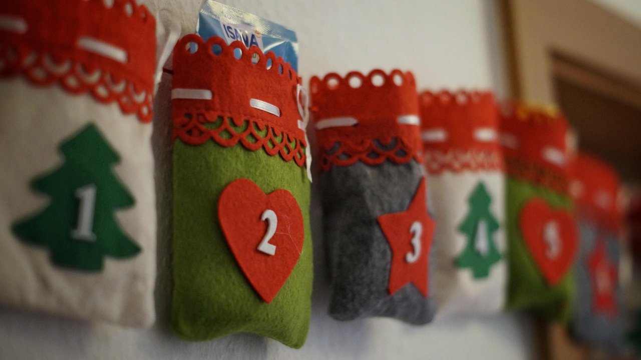 Adventskalender__Quelle_Pixabay.com.jpg