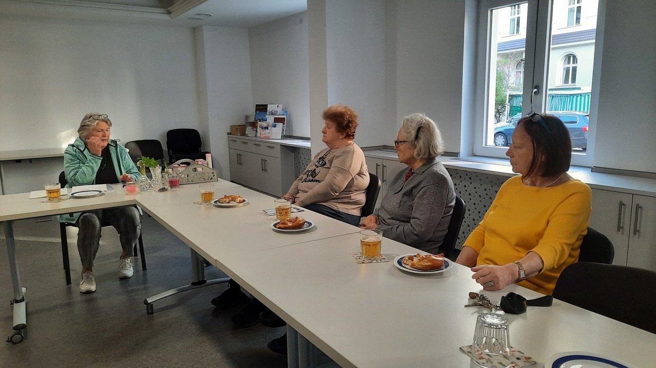 2022__27.4.__Vortrag_Haus.jpg