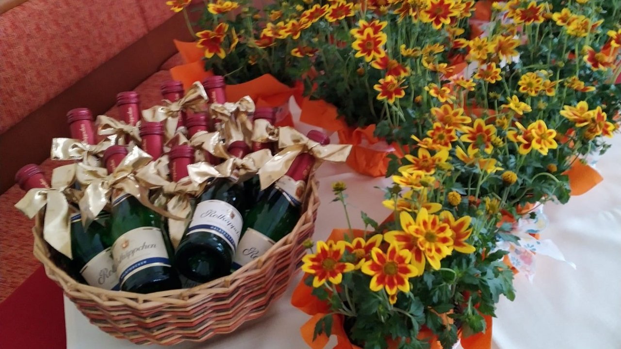 2025__Mai_Geschenke.jpg