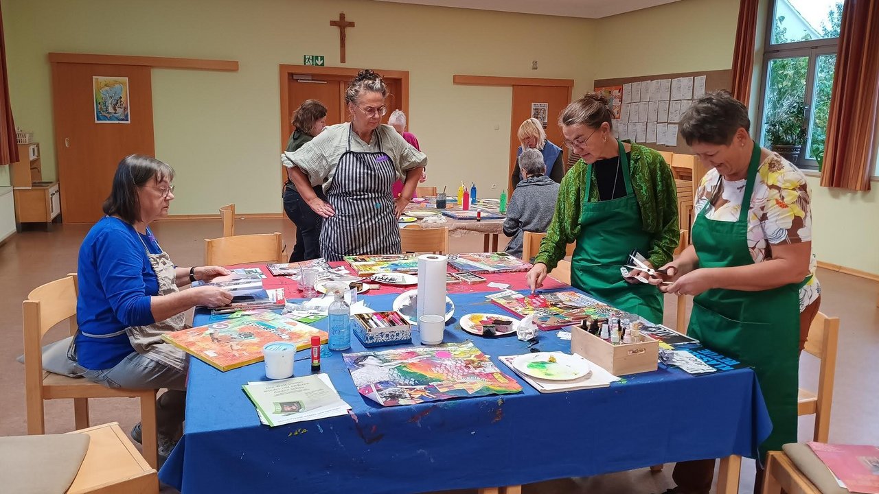 2024__Teilnehmerinnen_des_Kreativ-Workshops_Demokratie_in_Vohenstrauss.jpeg