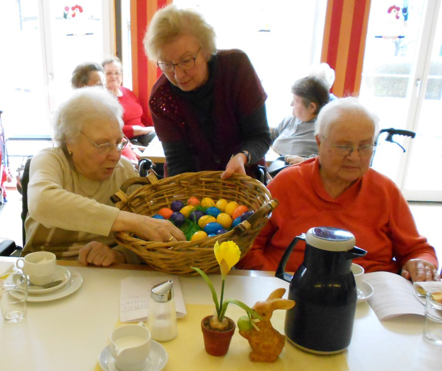 Ortsverband Nördlingen: Osterbesuch im Seniorenheim